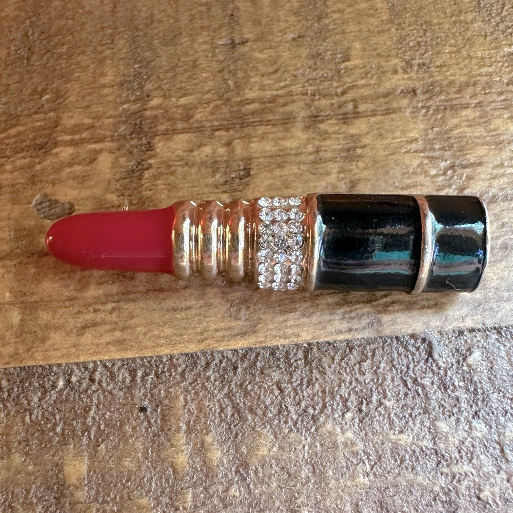 Red & Black Enamel & Crystal Lipstick Lapel Brooch Pin Perfect Gift Makeup Fan - Picture 5 of 9